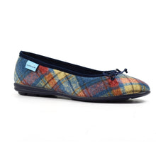 Load image into Gallery viewer, Lunar slippers Brie navy