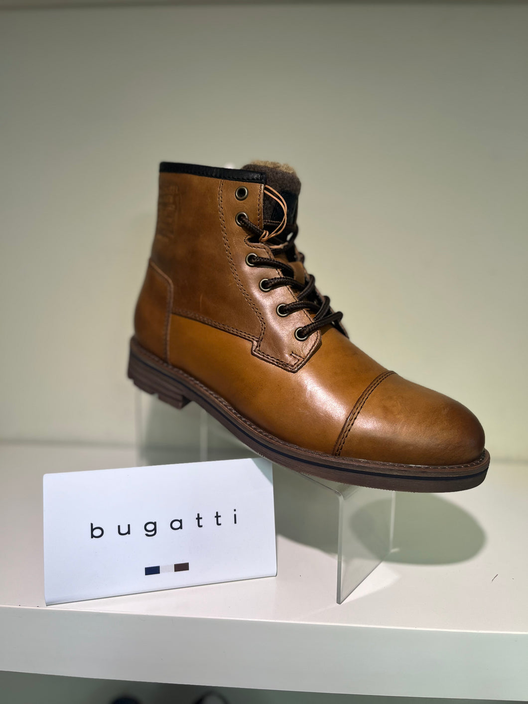 Bugatti cognac boot