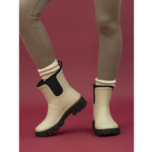 Load image into Gallery viewer, Lazy Dogs cream wellies
