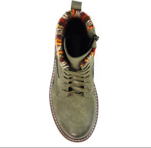 Load image into Gallery viewer, Lunar California olive boot
