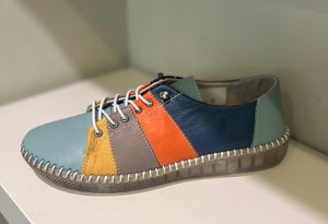 Modella Eve. Multi stripe
