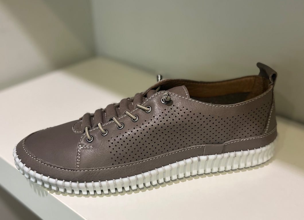 Modella Violet , Taupe