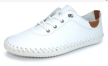 Load image into Gallery viewer, Shoozy Iris Leather Plimsoll White
