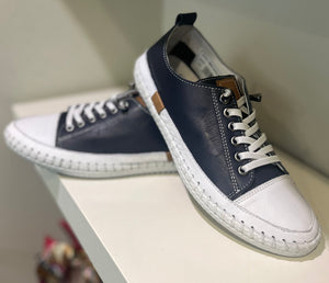 Modella Emma Navy