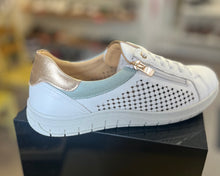 Load image into Gallery viewer, Modella shoozy Erin white gold

