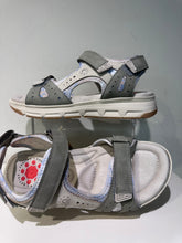 Load image into Gallery viewer, Relife Velcro walking sandal khaki
