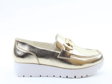 Load image into Gallery viewer, Heavenly Feet Dove Gold
