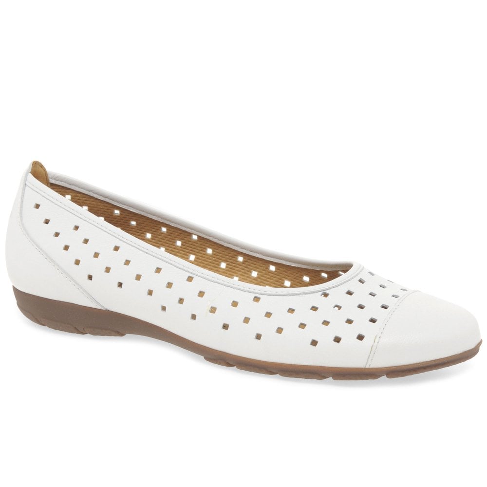 Gabor on sale white shoes